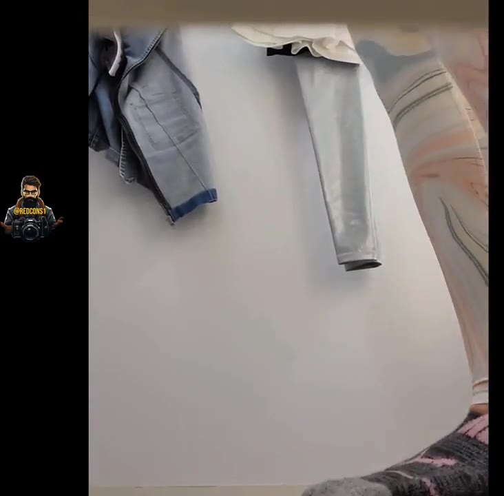 Hidden Camera — She give the spycam a show